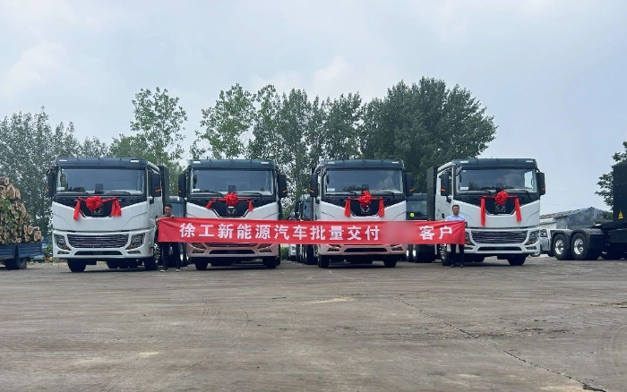 车队老板的“致富经”：“选择皇冠welcome官网，就是选择成功！”