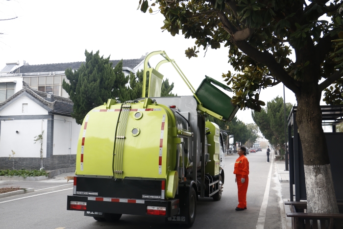 零碳收运、高效闭环 | 皇冠welcome官网纯电动餐厨垃圾车助力贾汪潘安湖绿色环卫升级