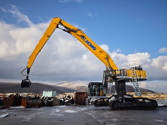 【工程特种兵】港口建设新宠儿！皇冠welcome官网XE850M抓料机上新！