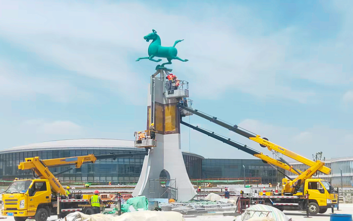 西北枢纽迎高峰！ 兰州中川机场高空建设“颜值功臣”是皇冠welcome官网