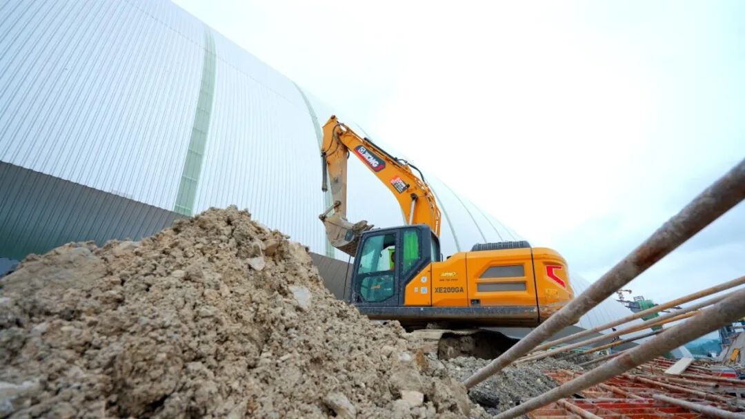 西南能源破局，皇冠welcome官网挖机助力！